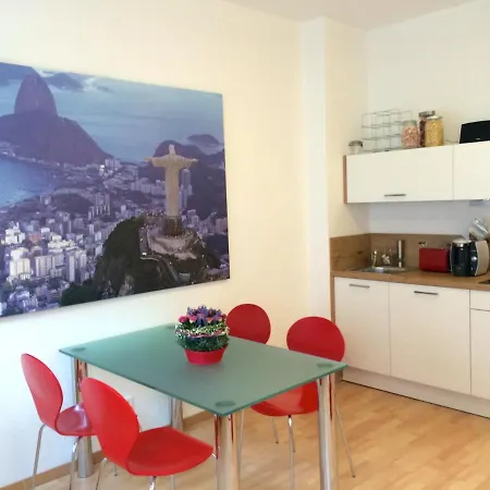 Appartement Rue Business & *
