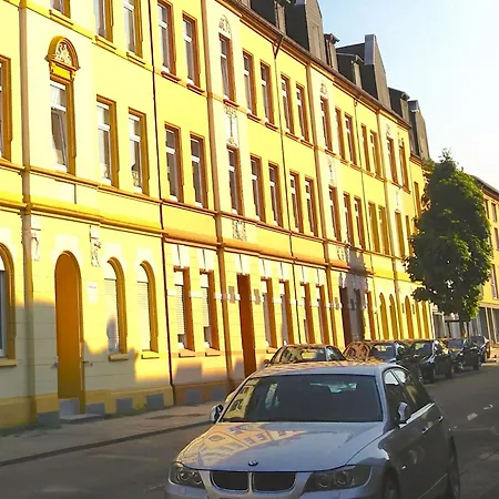 Rue Business & * Essen